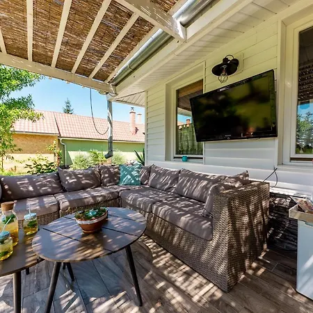 Vakantiehuis Berrybay Balatonkeresztúr